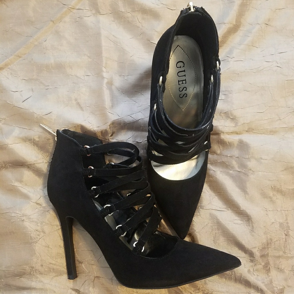 Guess Kamie Pumps
